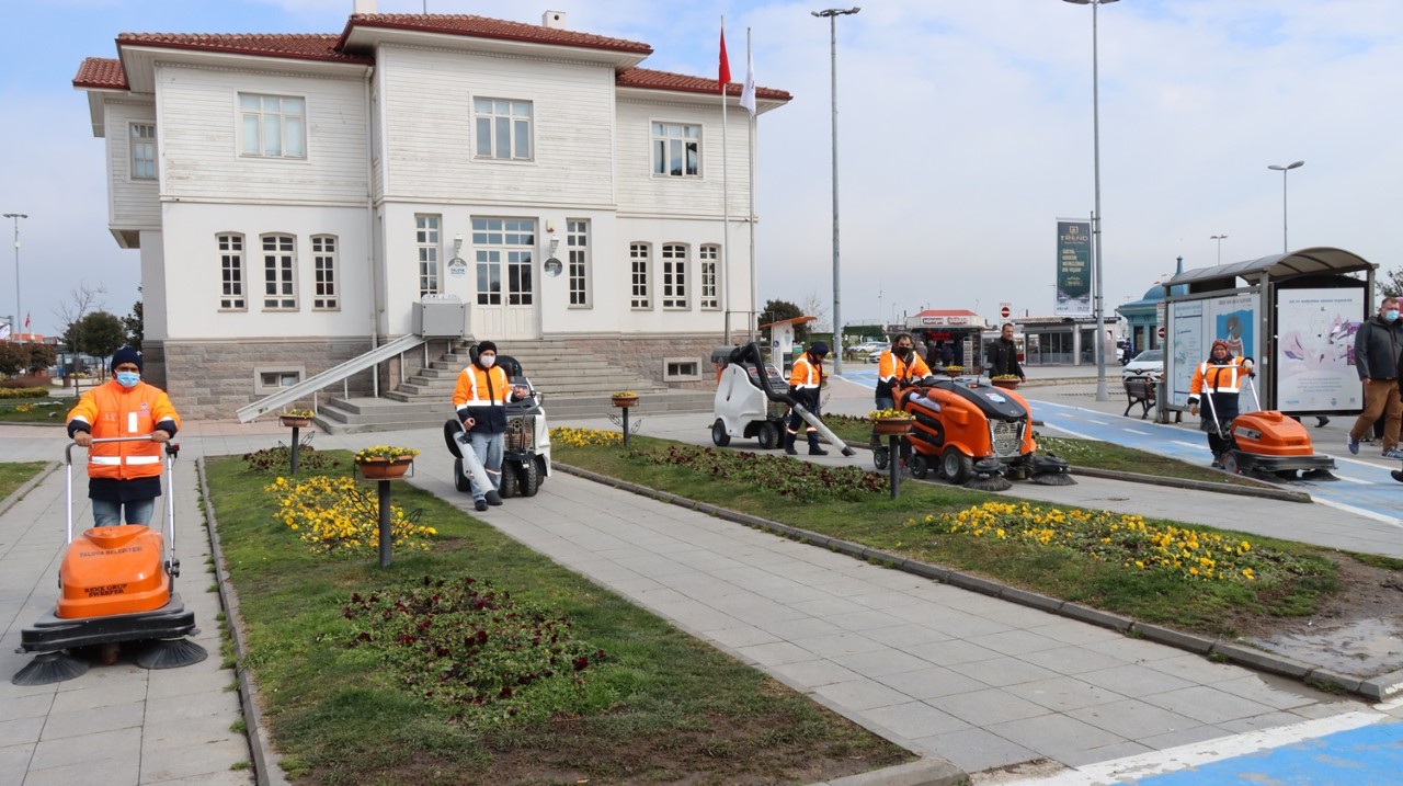 YALOVA'DA TEMİZLİK ARAÇ FİLOSU BÜYÜYOR