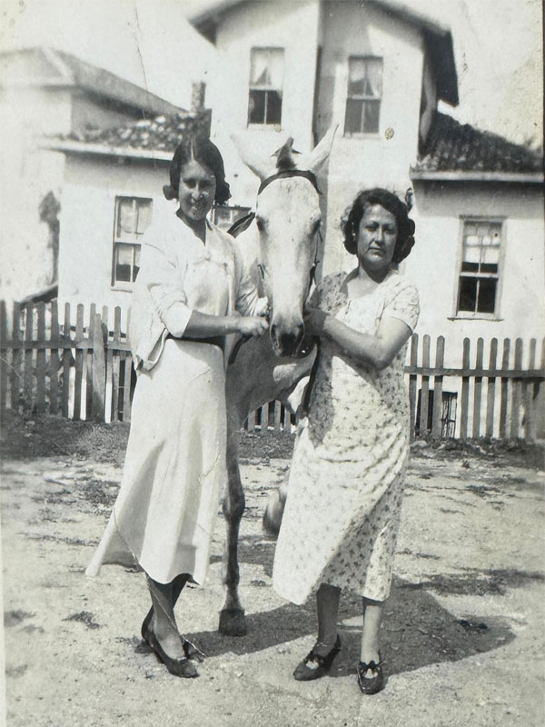 1934 YILI GACIK'DA TARİH YAZAN KADINLAR  