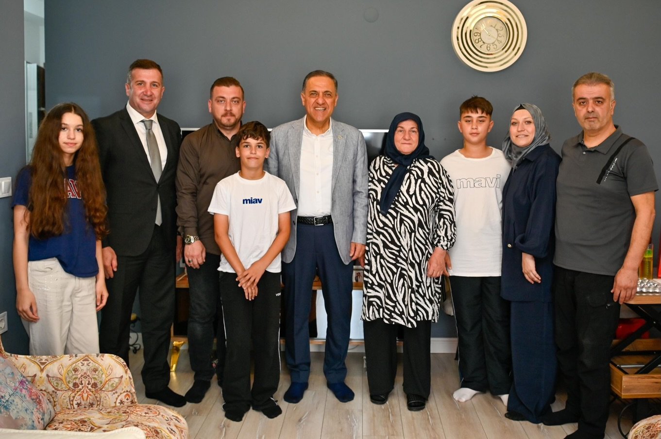 VALİ USTA ŞEHİT AİLELERİYLE BAYRAMLAŞTI