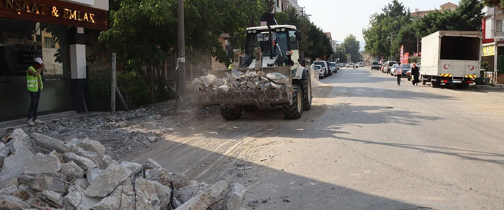 YALOVA BELEDİYESİNDEN YOL ÇALIŞMASI