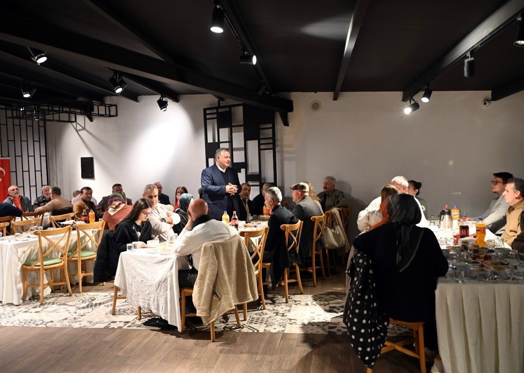 GÜREL, MUHTARLARLA İFTARDA BULUŞTU