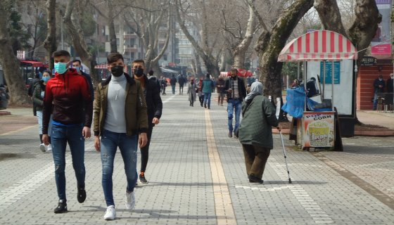 NİSAN AYI YALOVA SAHİLLERİNDEN GÖRÜNTÜLER: YALOVA’DA UYARILAR İŞE YARADI