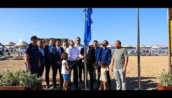 KOCADERE PLAJINA MAVİ BAYRAK ÇEKİLDİ