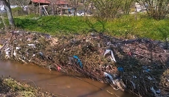 ŞENKÖY'DE SEL SONRASI ÇEVRE KİRLİLİĞİ